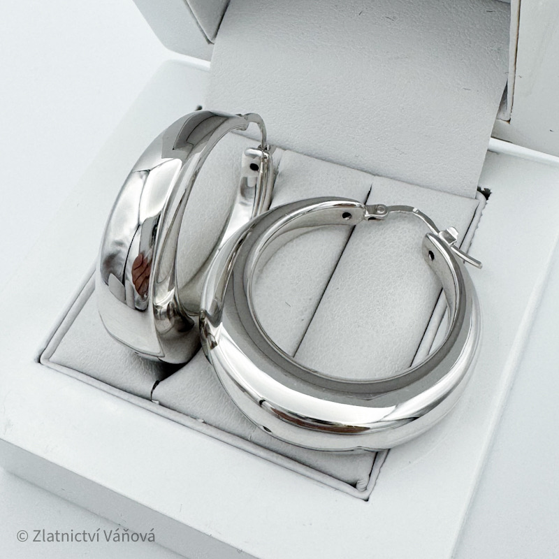 Stříbrné duté kruhy větší